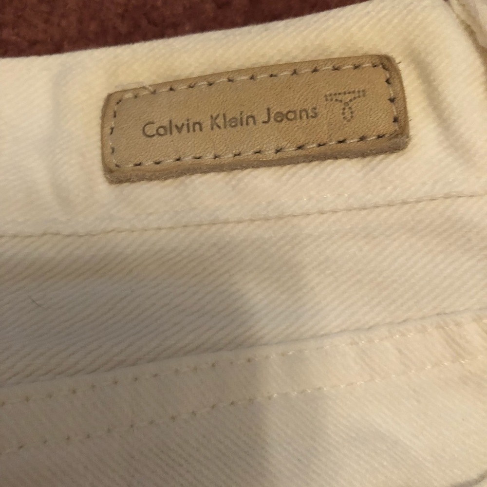 Women’s Calvin Klein white crop jean